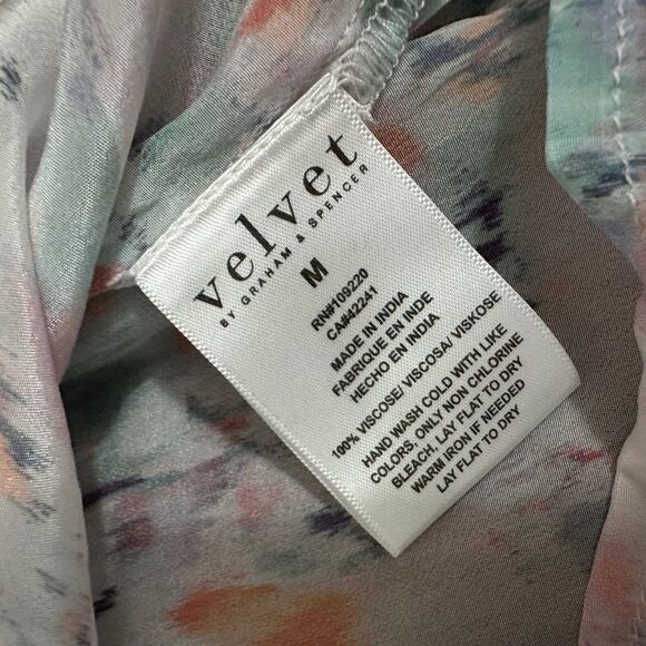 NWT ANTHROPOLOGIE VELVET by Graham & Spencer Jessa Blouse in Watercolor - Picture 7 of 9